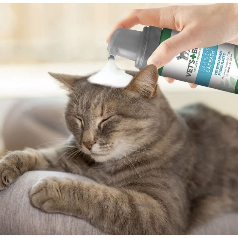 VETS BEST Waterless Cat Bath Shampoo 147ml - Gambar 3